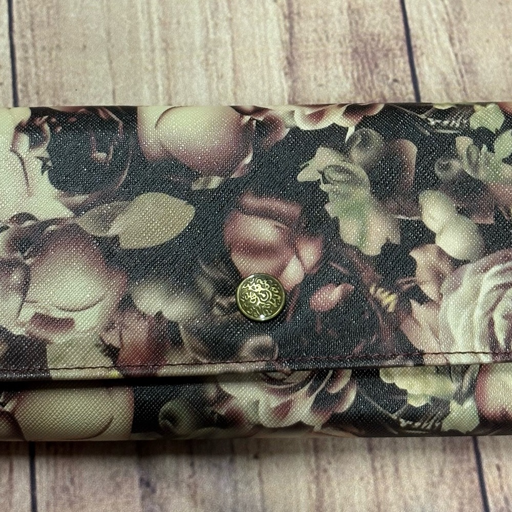 Mundi Clutch & Go Wallet with Safe Keeper RFID Blocking Organizer Phone Case